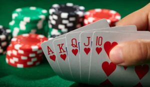 Full House Poker Là Gì? Bí Quyết Chinh Phục Bộ Bài Mạnh Mẽ image-1732811209240