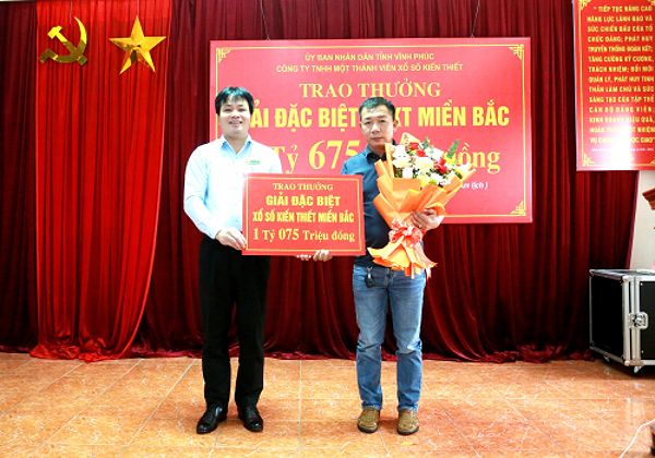 Trao thưởng 1,675 tỷ đồng cho các khách hàng may mắn trúng giải Đặc biệt XSKT miền Bắc